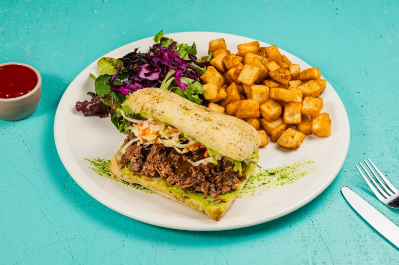 EVVIVA PULLED BEEF SANDWICH